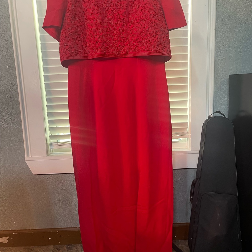 Elegant Red Women's Dress